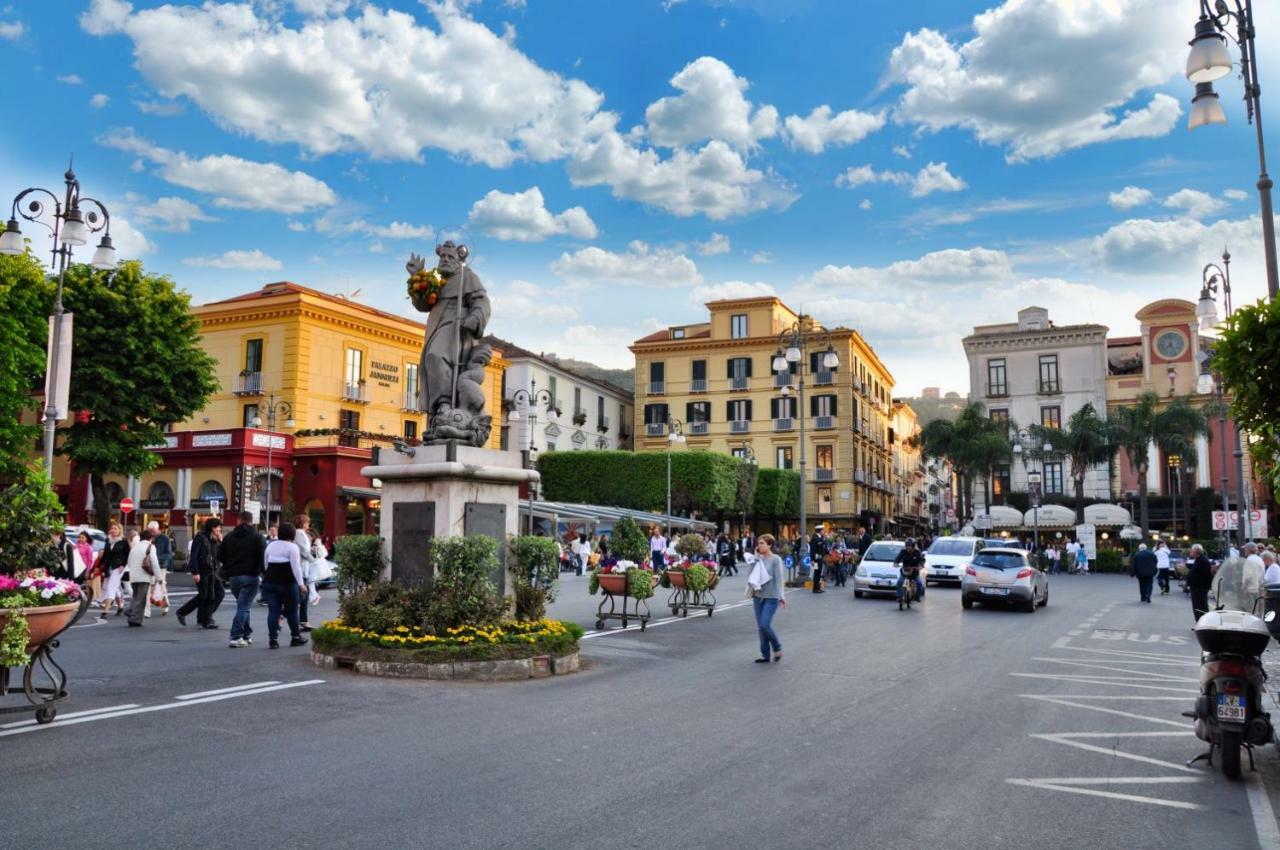 Maison Rossella In The Heart Of Sorrento Villa Exterior photo